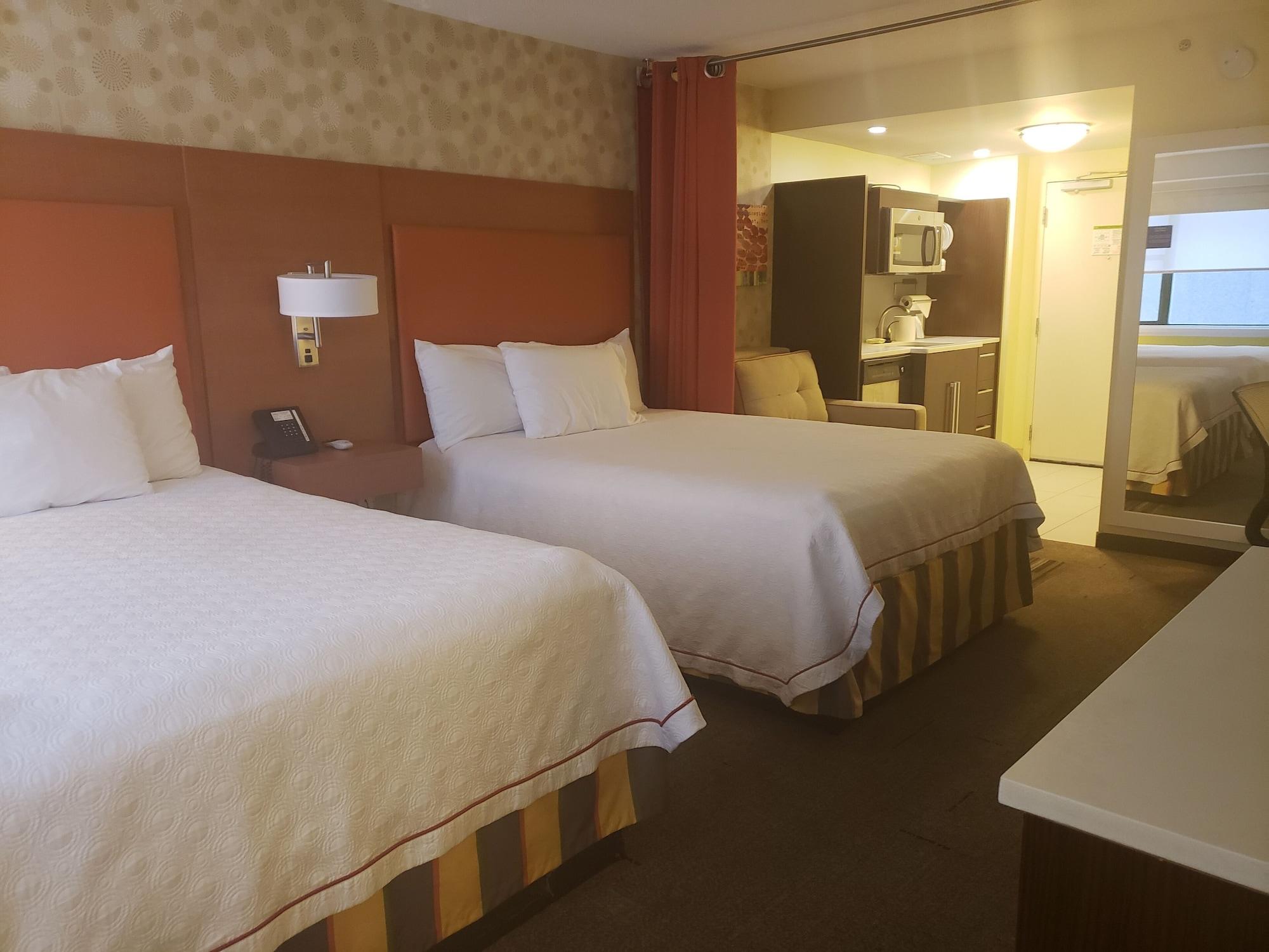 Comfort Inn & Suites Балтимор Экстерьер фото